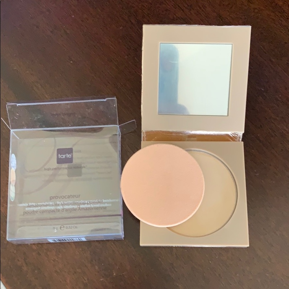 Tarte provocateur shimmering powder in Champagne